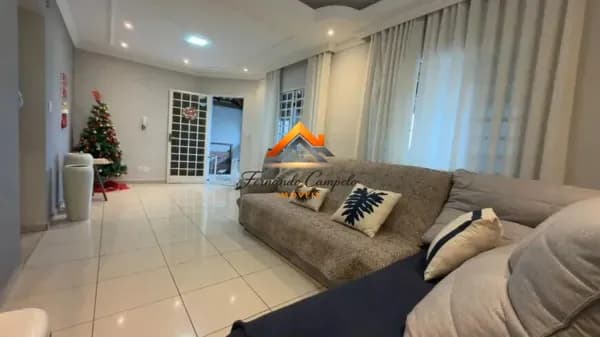Casa Geminada Triplex com 4 quartos 2 suítes 5 vagas de garagem Venda Bairro Manacás