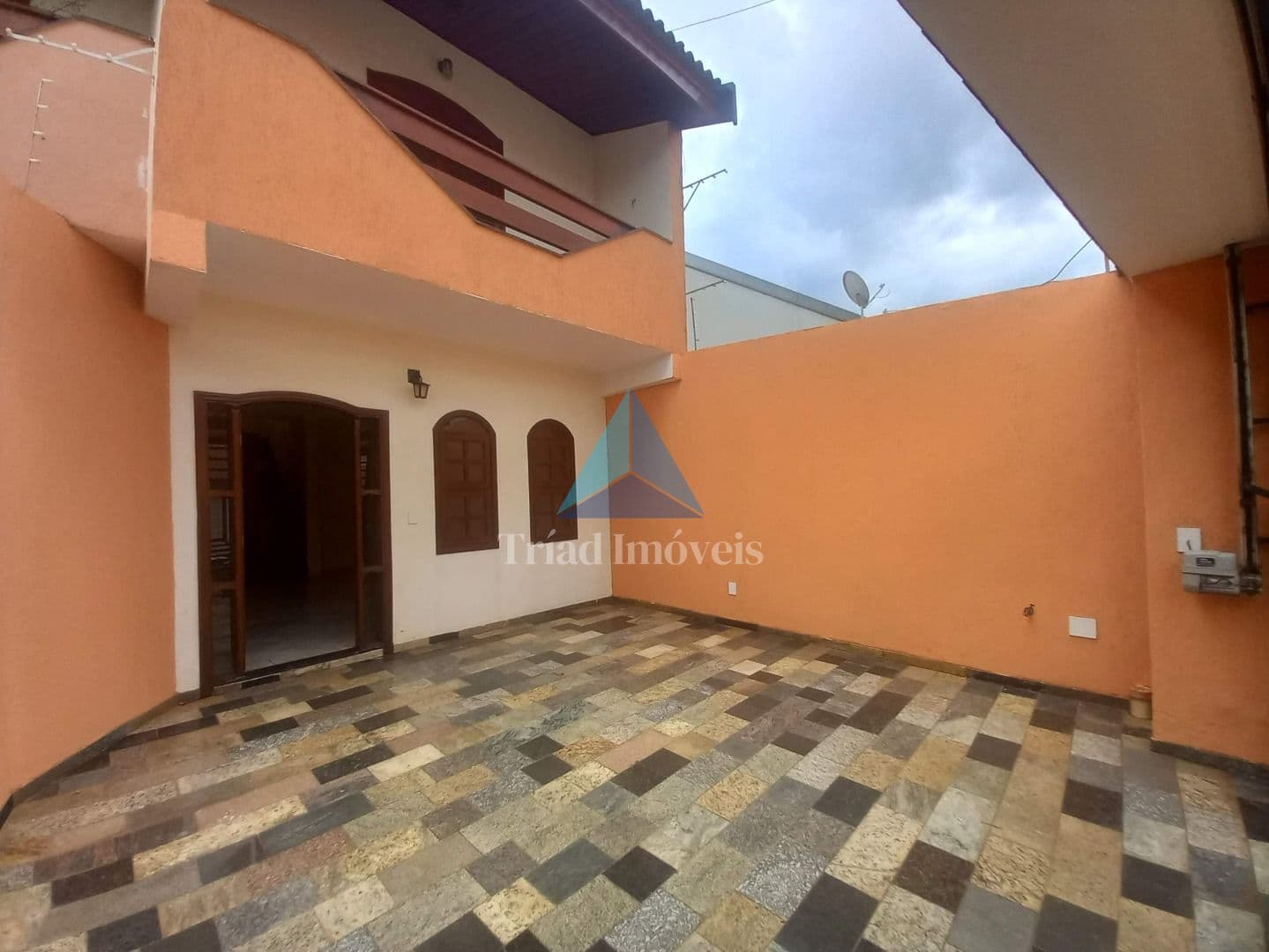 Casa com 3 dormitórios para alugar, 130 m² por R$ 2.600/mês - Jardim São Roque - Americana/SP