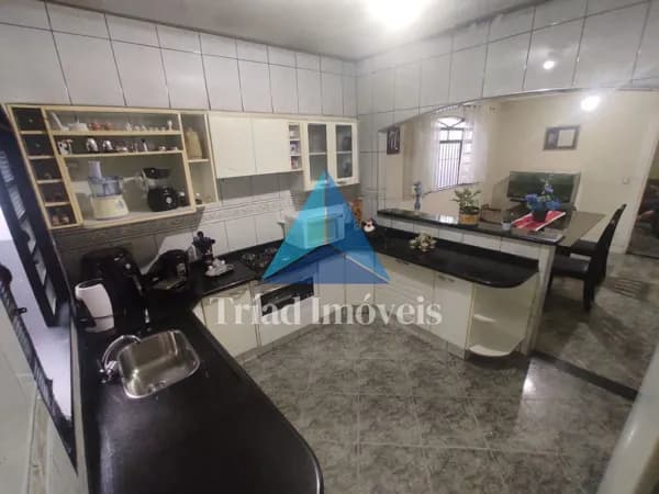Casa com salão comercial à venda Santa Bárbara D'Oeste/SP por R$ 600.000