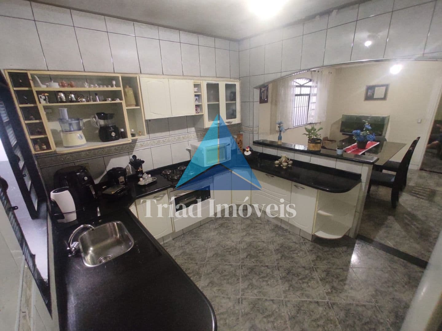 Casa com salão comercial à venda Santa Bárbara D'Oeste/SP por R$ 600.000
