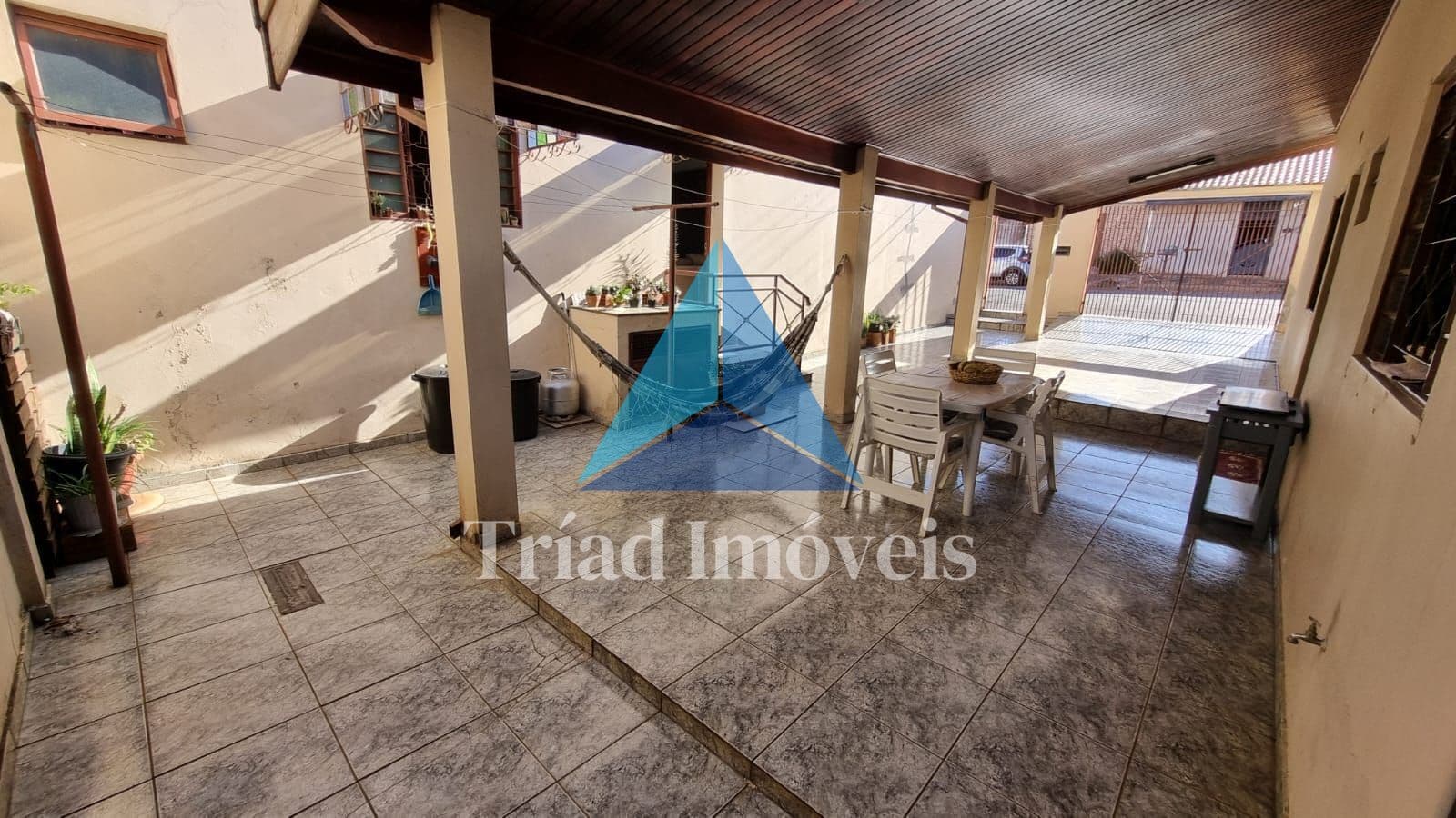 Casa com 1 dormitório à venda, 76 m² por R$ 300.000,00 - Jardim Santa Rita de Cássia - Santa Bárbara D'Oeste/SP
