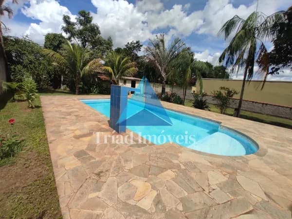 Chácara de 1.000m² com Piscina, Área Gourmet e 3 Quartos à Venda em Santa Bárbara D'Oeste - SP