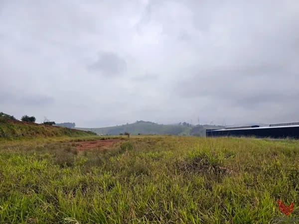 Terreno Industrial 3.007 m² – Bairro Três Pistas, Atibaia/SP