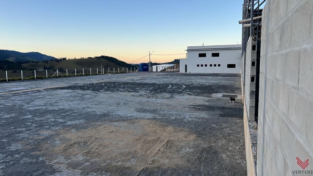 Locação Galpão Industrial 3.650m2 Cambui/MG