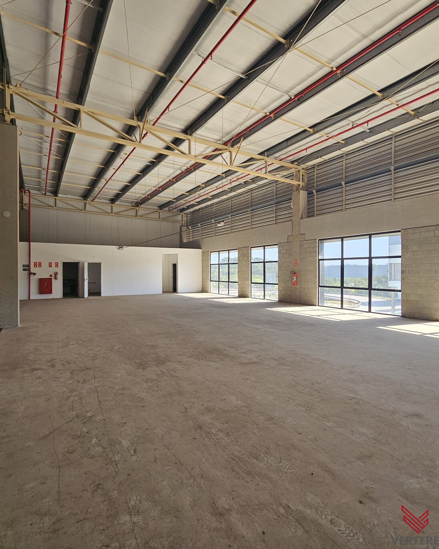 Galpão ll Logístico Condomínio 1.303 m2 - Jundiaí/SP