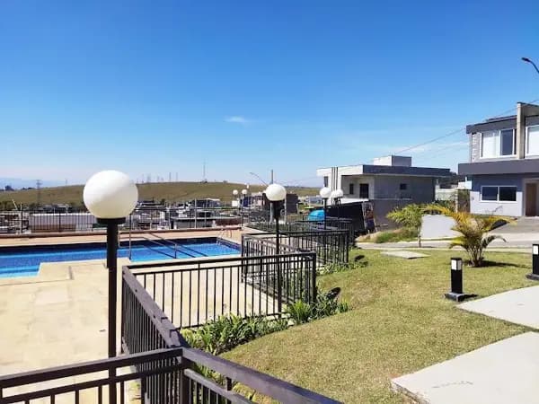Casa à venda no bairro Parque Residencial Maria Elmira em Caçapava/SP