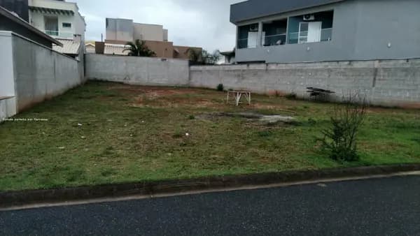 Terreno à venda no bairro Parque Residencial Maria Elmira em Caçapava/SP