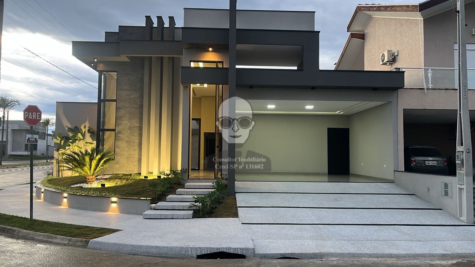 Caçapava/SP - Condom. Terras do Vale - Casa 3 dormitórios com suíte e piscina