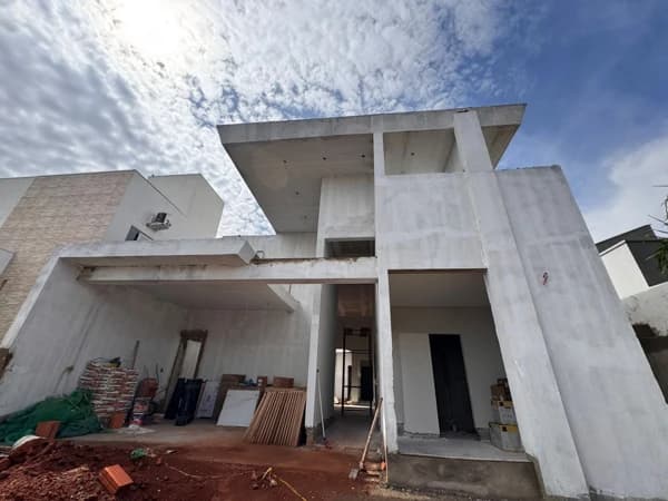 Casa à venda no bairro Shopping Park em Uberlândia/MG