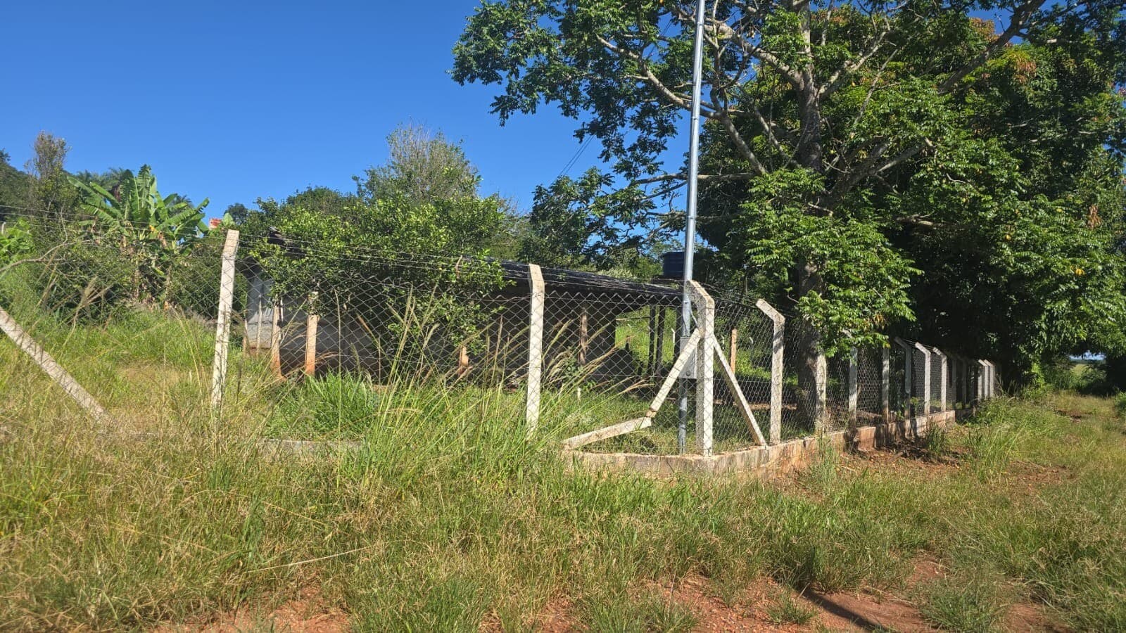 Terreno à venda no bairro Represa De Miranda em Uberlândia/MG