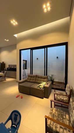 Casa à venda no bairro Novo Mundo em Uberlândia/MG