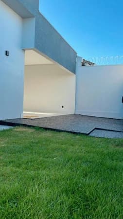 Casa à venda no bairro Jardins Florene em Catalão/GO