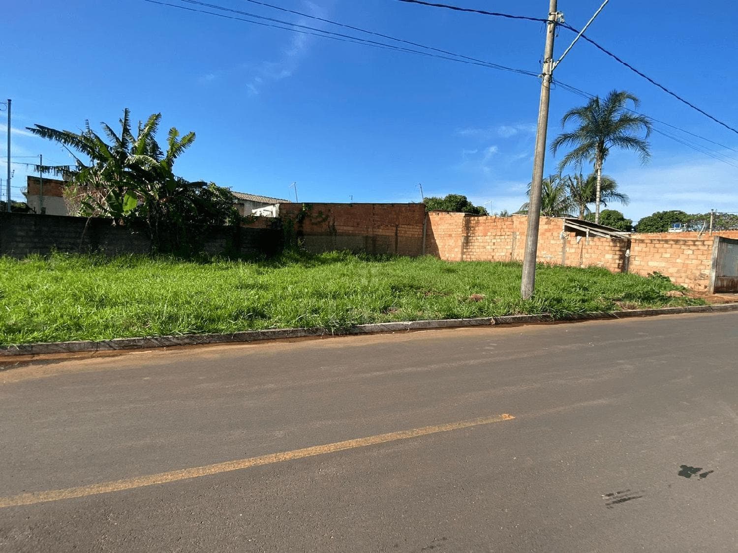 Terreno à venda no bairro Laranjeiras em Uberlândia/MG