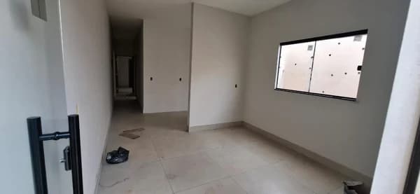 Casa à venda no bairro Jardim Canaã em Uberlândia/MG