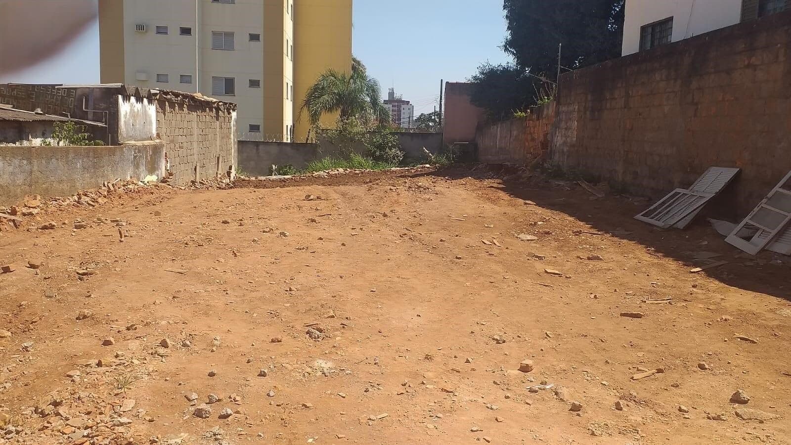 Terreno à venda no bairro Centro em Uberlândia/MG