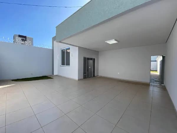 Casa à venda no bairro Novo Mundo em Uberlândia/MG