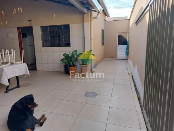 Casa em Uberlândia - Luizote de Freitas