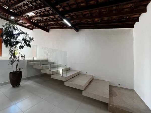 Casa à venda no bairro Cidade Jardim em Uberlândia/MG