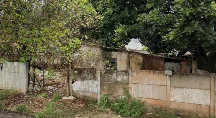 Terreno à venda no bairro Santa Mônica em Uberlândia/MG