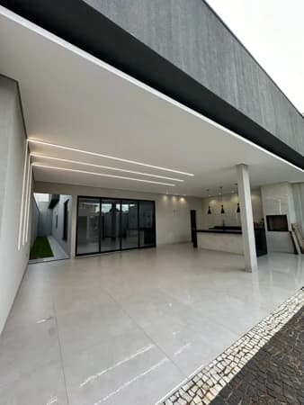 Casa à venda no bairro Jardim Brasília em Uberlândia/MG