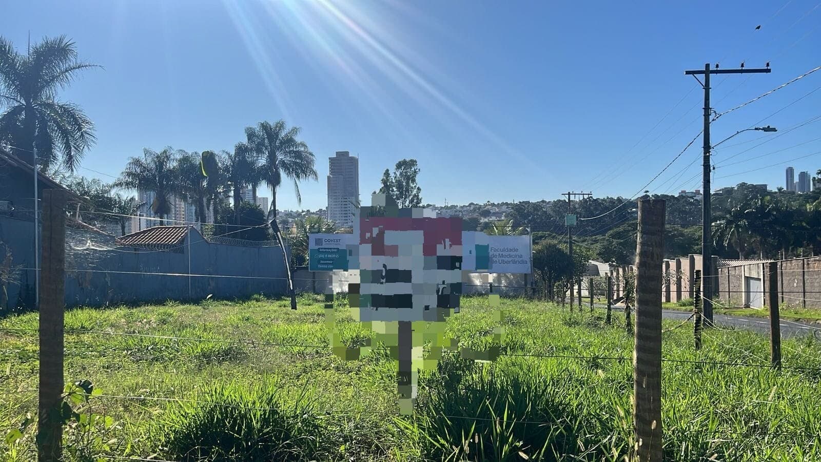 Terreno à venda no bairro Cidade Jardim em Uberlândia/MG