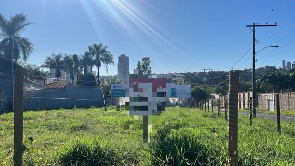 Terreno à venda no bairro Cidade Jardim em Uberlândia/MG