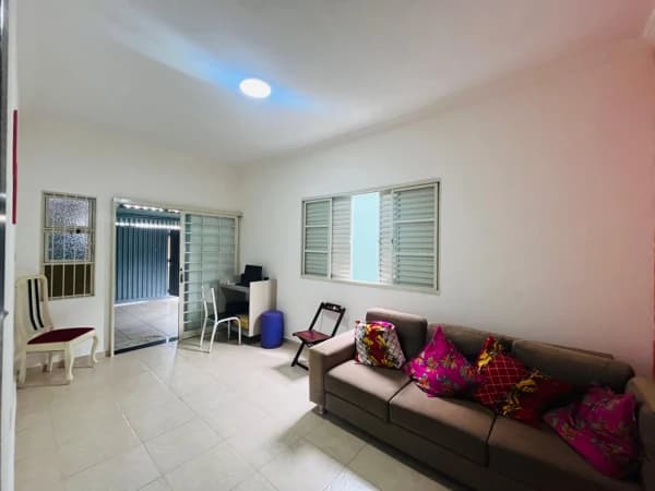 Casa à venda no bairro Santa Luzia em Uberlândia/MG