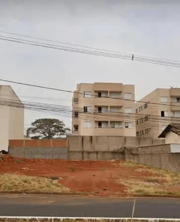 Terreno à venda no bairro Bosque dos Buritis em Uberlândia/MG