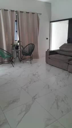 Casa à venda no bairro Jardim Holanda em Uberlândia/MG