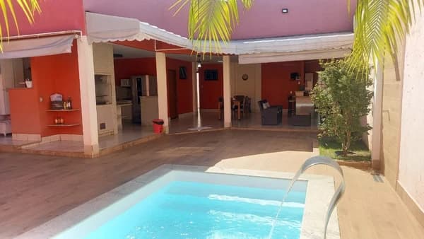 Casa à venda no bairro Nossa Senhora Aparecida em Uberlândia/MG