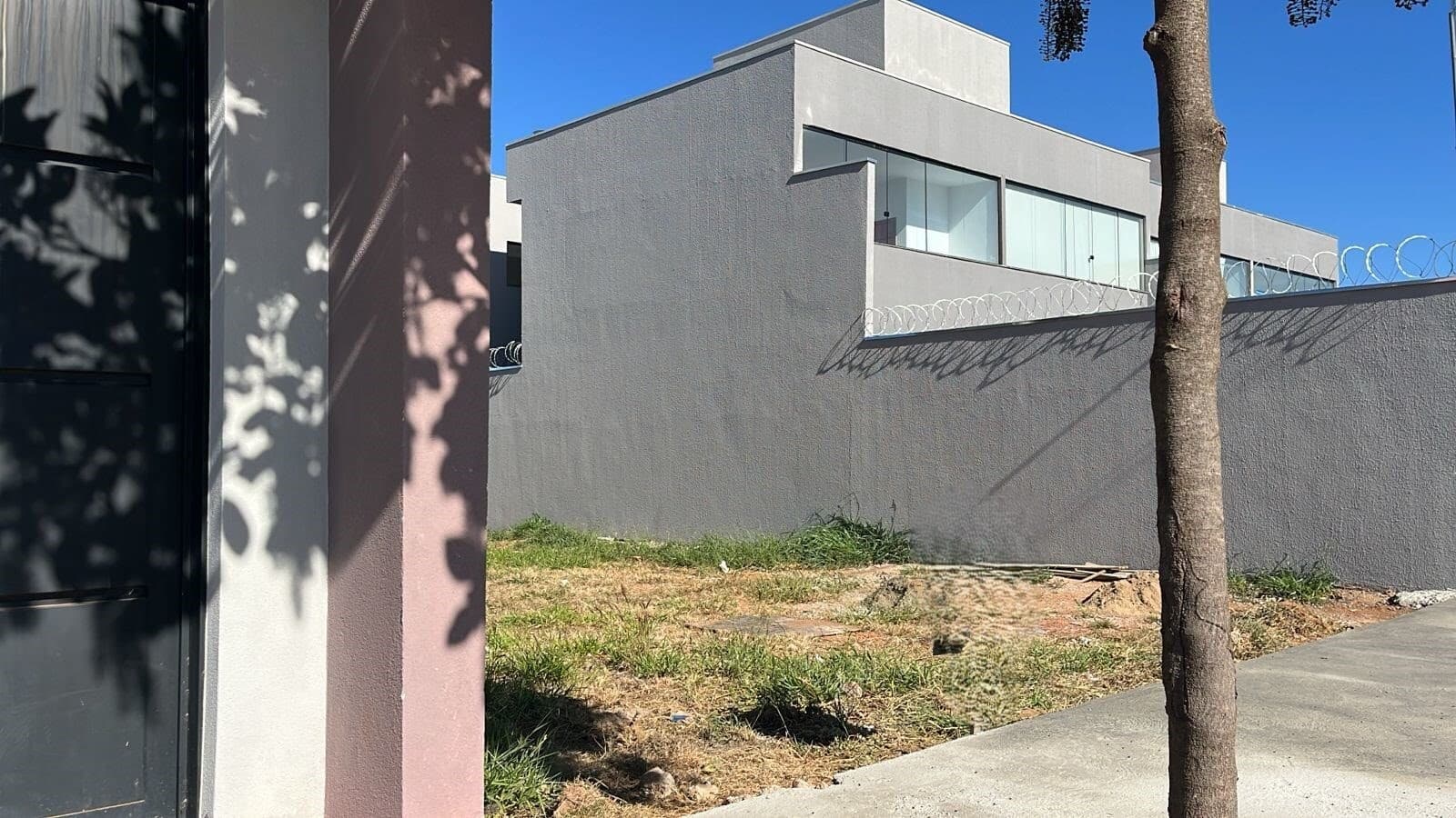 Terreno à venda no bairro Praça Alto Umuarama em Uberlândia/MG