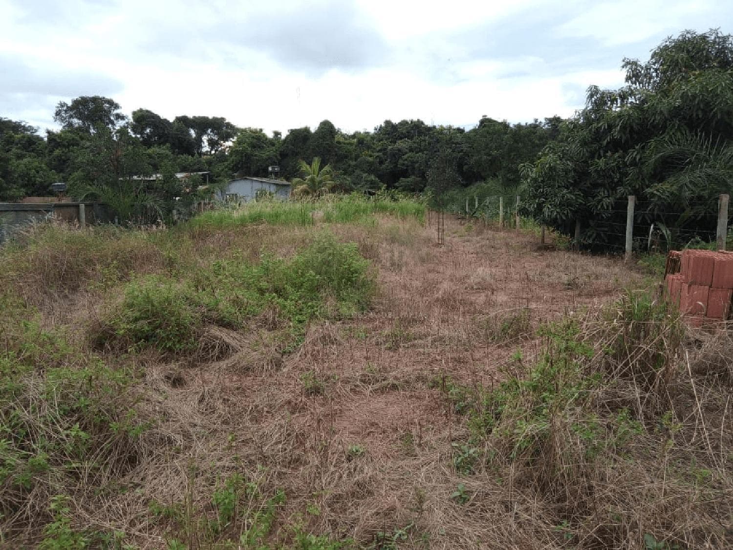 Terreno à venda no bairro Zona Rural Uberlândia em Uberlândia/MG