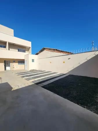 Apartamento à venda no bairro Segismundo Pereira em Uberlândia/MG