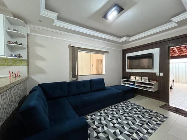Casa à venda no bairro Jardim Holanda em Uberlândia/MG