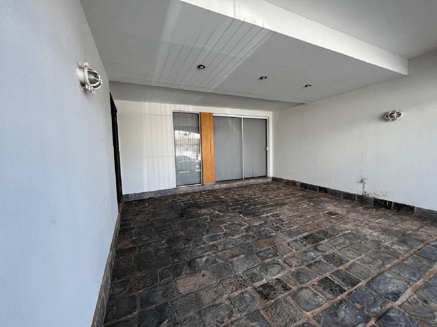 Casa à venda no bairro Lidice em Uberlândia/MG