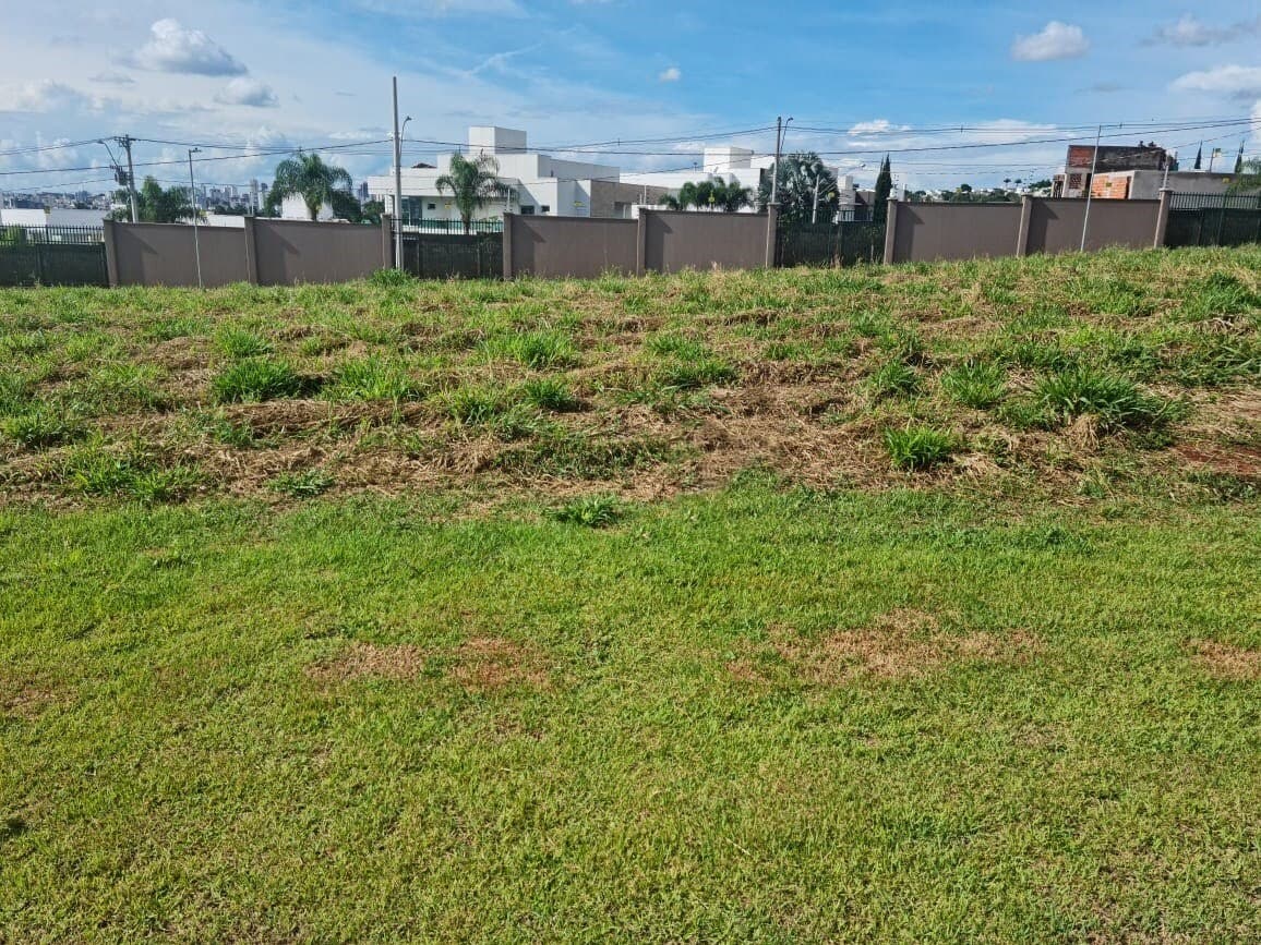 Terreno à venda no bairro Gávea em Uberlândia/MG