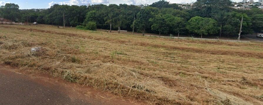 Terreno à venda no bairro Jaraguá em Uberlândia/MG