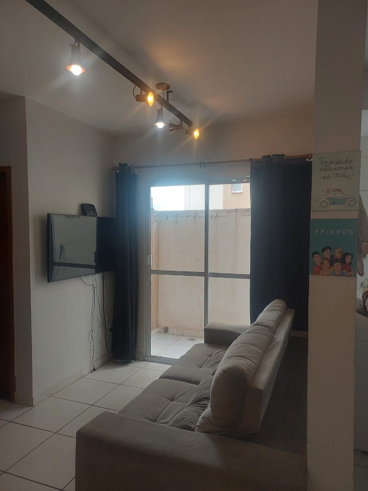 Apartamento à venda no bairro Luizote de Freitas em Uberlândia/MG