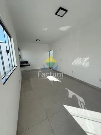 Casa Geminada em Loteamento Monte Hebron, Uberlândia/MG