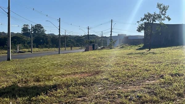 Terreno à venda no bairro Gsp em Uberlândia/MG