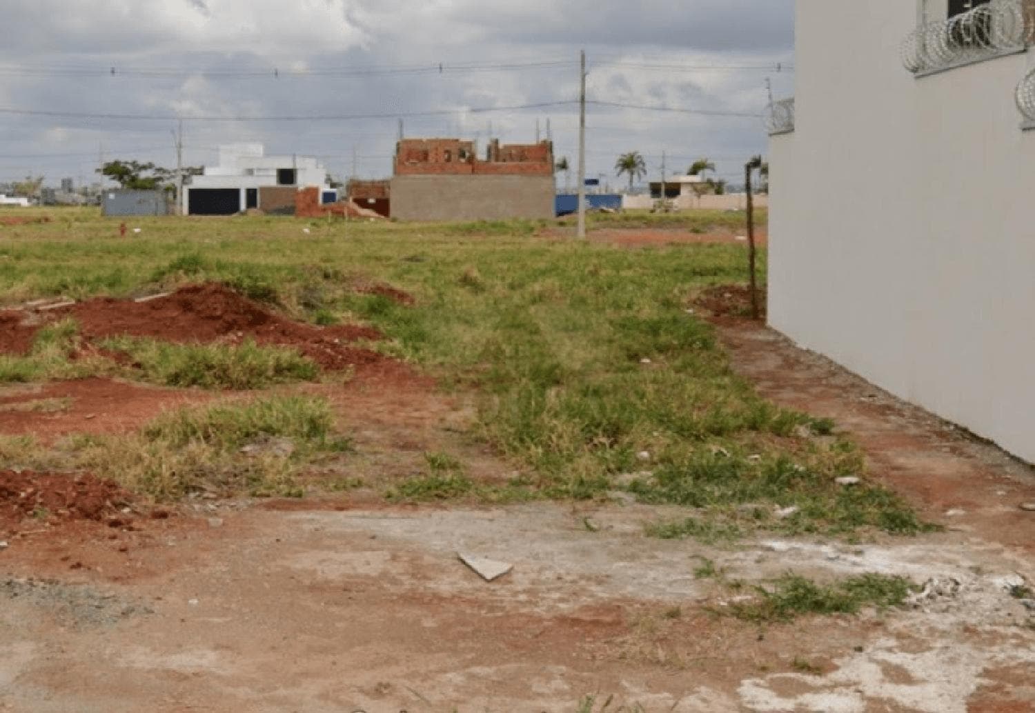 Terreno à venda no bairro Grand Ville em Uberlândia/MG