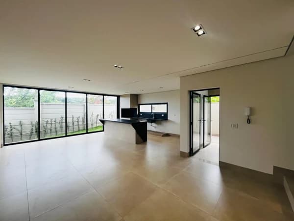 Casa à venda no bairro Granja Marileusa em Uberlândia/MG