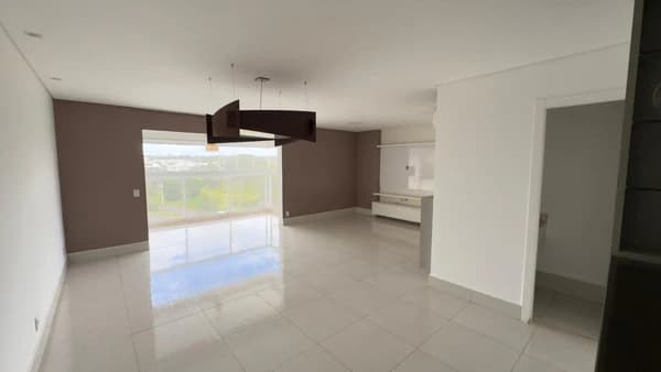 Apartamento à venda no bairro Jardim Karaíba em Uberlândia/MG