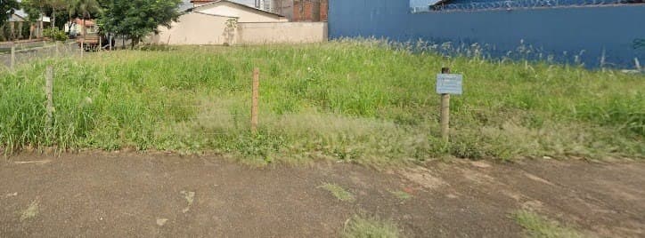 Terreno à venda no bairro Santa Mônica em Uberlândia/MG