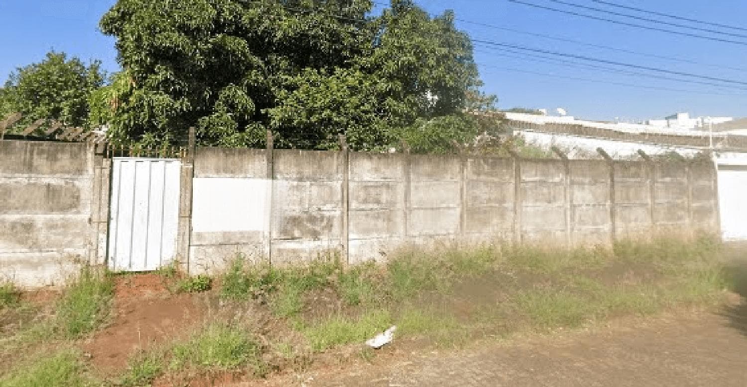 Terreno à venda no bairro Tubalina em Uberlândia/MG