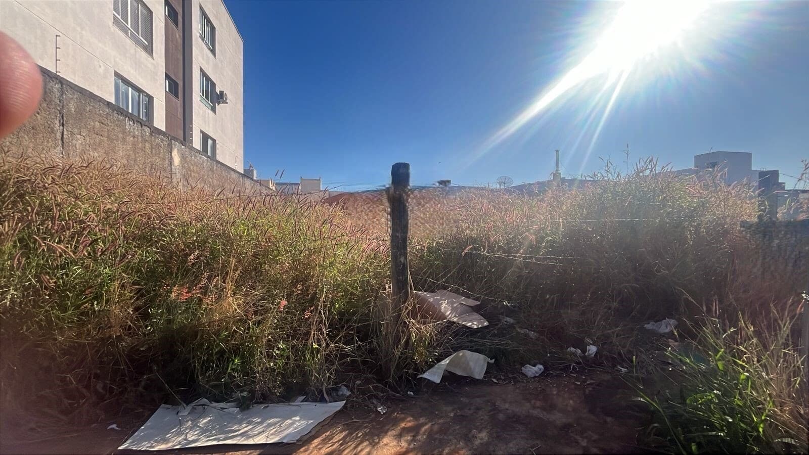 Terreno à venda no bairro Novo Mundo em Uberlândia/MG