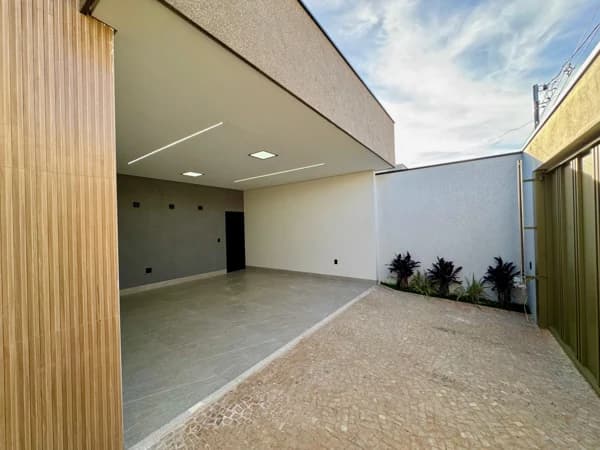 Casa à venda no bairro Jardim Botânico em Uberlândia/MG