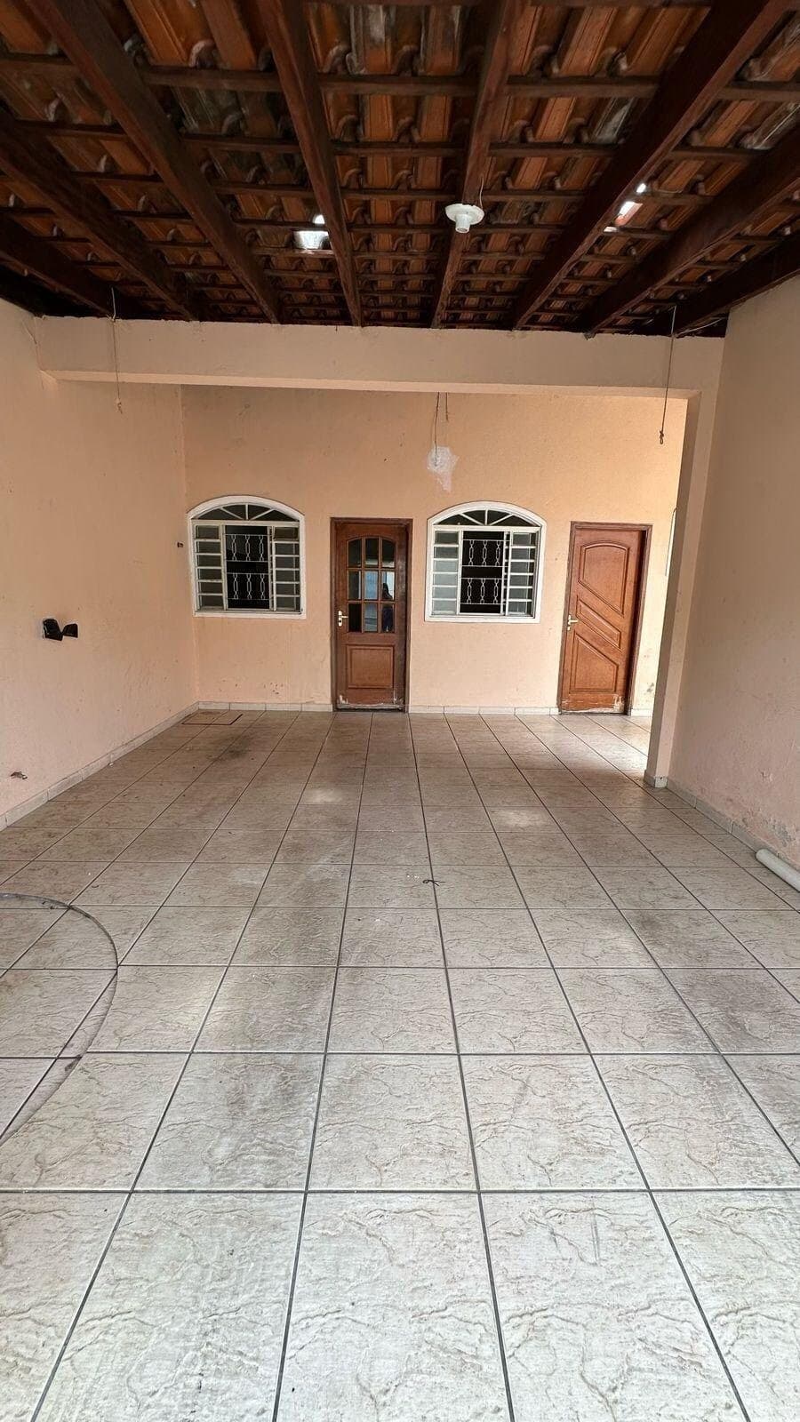 Casa à venda no bairro Jardim Patrícia em Uberlândia/MG
