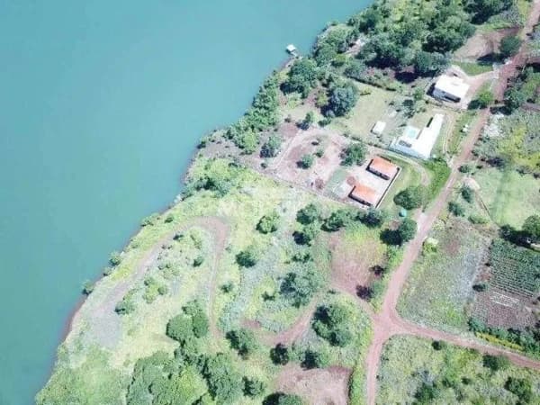 Casa à venda no bairro Represa De Miranda em Uberlândia/MG