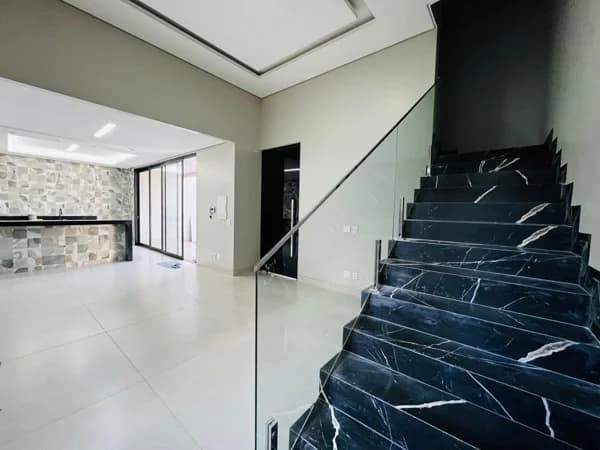 Casa à venda no bairro Alto Umuarama em Uberlândia/MG